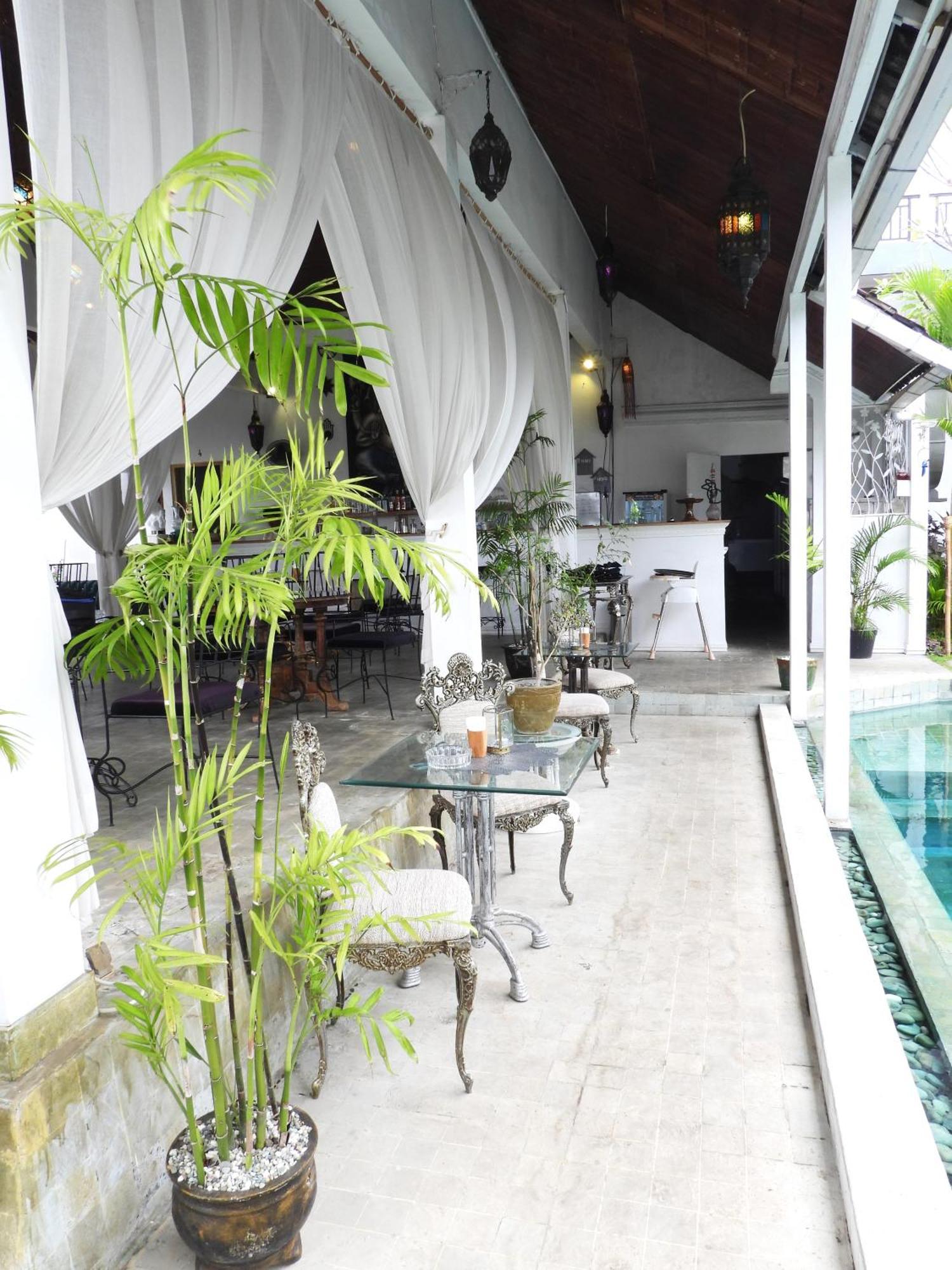 Surga Homestay Jimbaran  Exterior photo