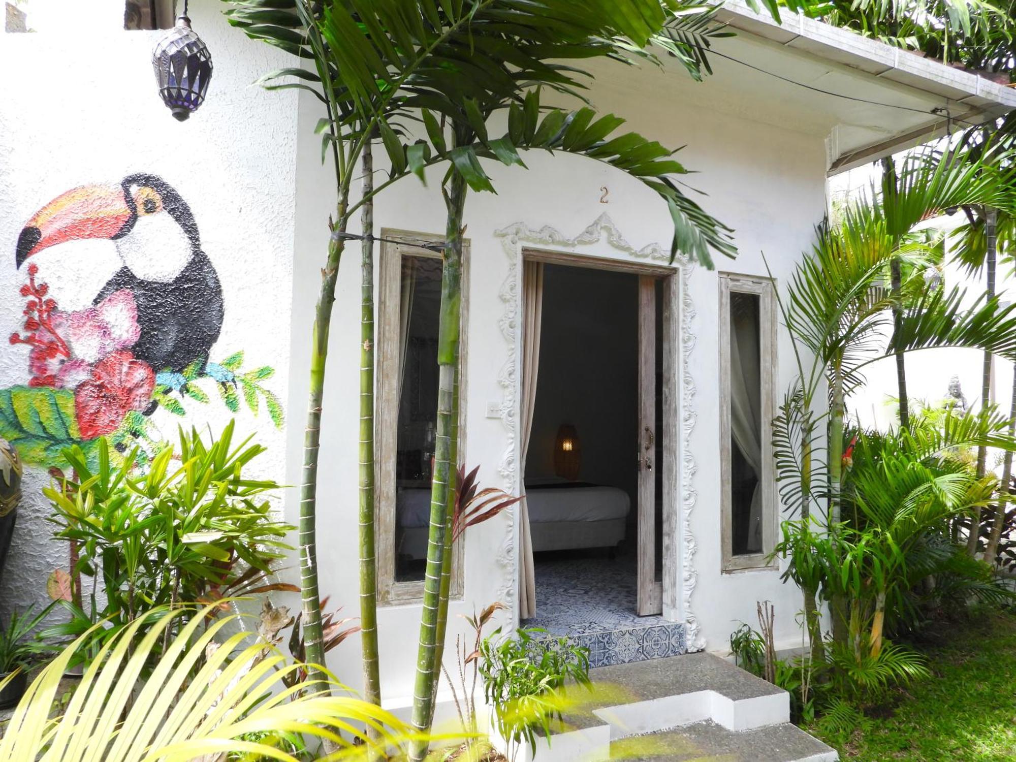 Surga Homestay Jimbaran  Exterior photo