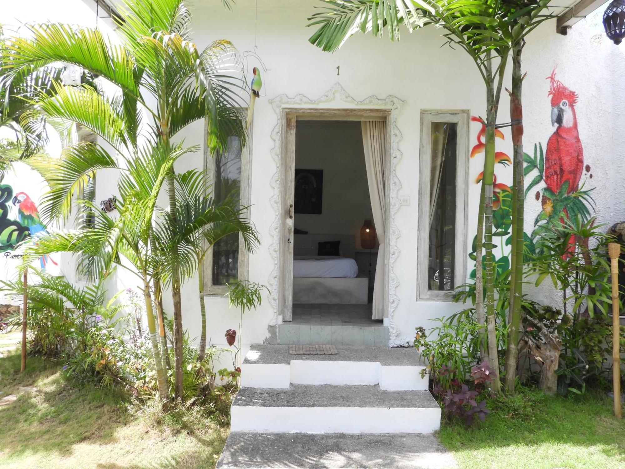Surga Homestay Jimbaran  Exterior photo